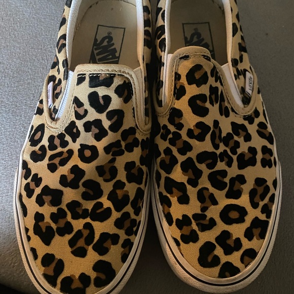 Vans - Picture 7 of 12